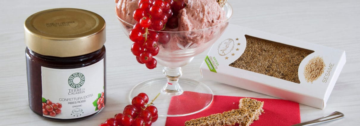 Gelato alla confettura extra di ribes rossi